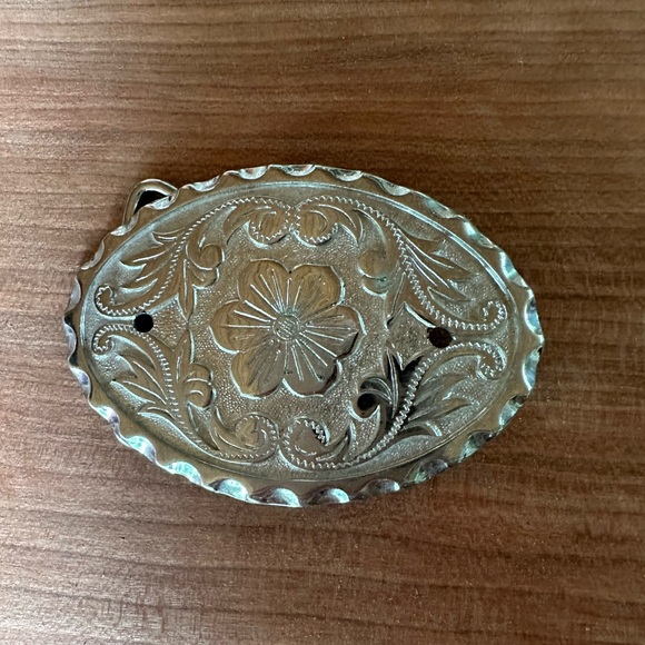 Floral Belt Buckle - Western Wear Cowboy Cowgirl Silver - Unisex - Picture 2 of 5